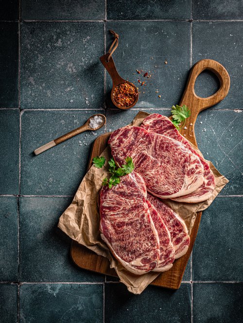 Striploin100raw (1)